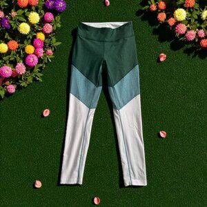 OUTDOOR VOICES Green Pink Colorblock 7/8 Length Leggings Size Medium